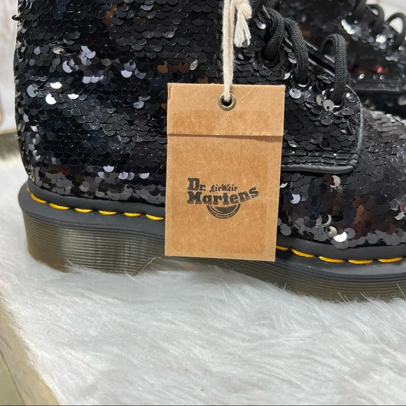 Dr.Martens 1460 Pascal Reversible Flipped Sequin Black/Silver Boots NEW - Picture 13 of 15